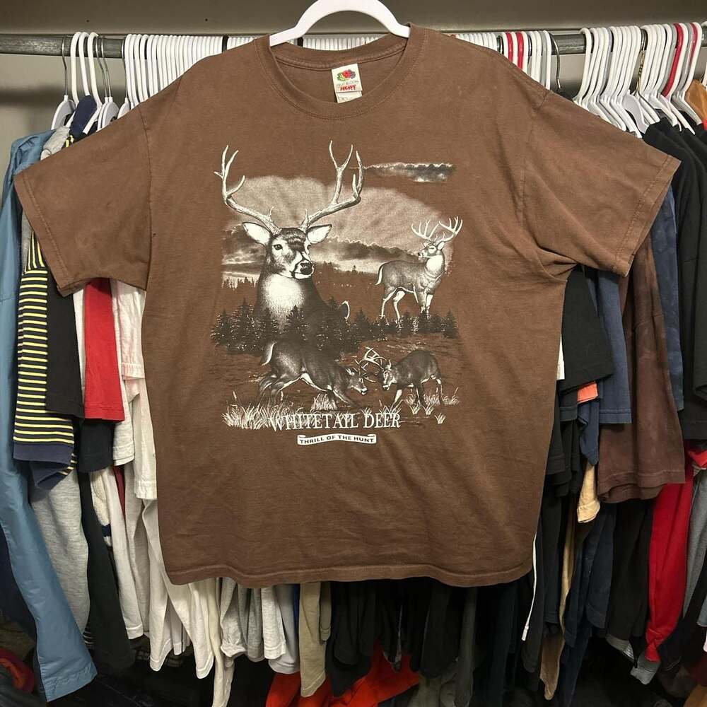 Vintage Whitetail Deer Thrill of the Hunt Graphic T-Shirt Brown XL